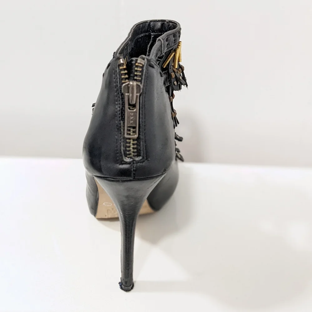 Leather heels by Aldo